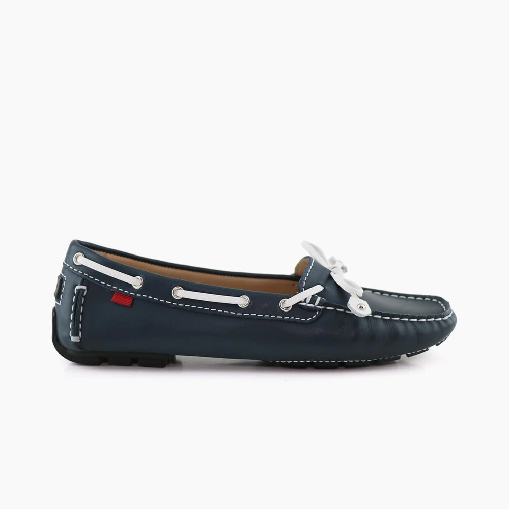 #color_Navy & White