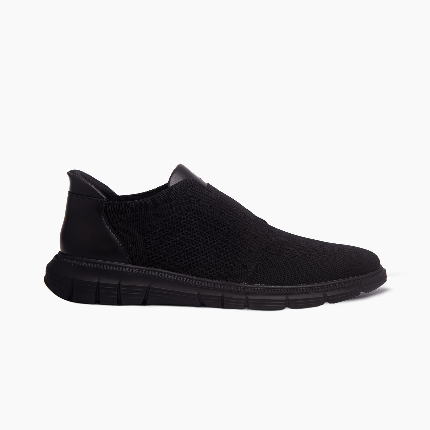 SOUTHST-Black_Black-ZJ8170-A-BLB-02.jpg