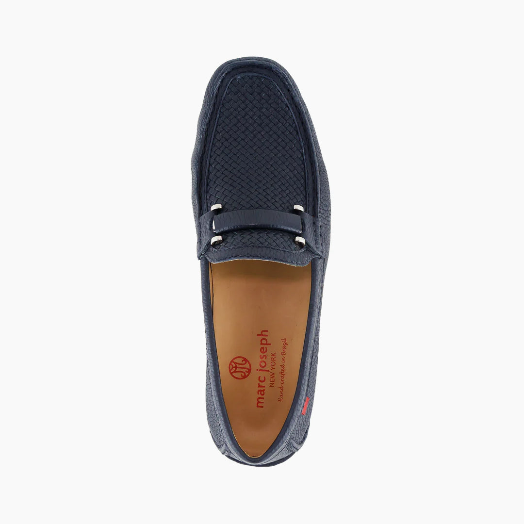 #color_navy grainy