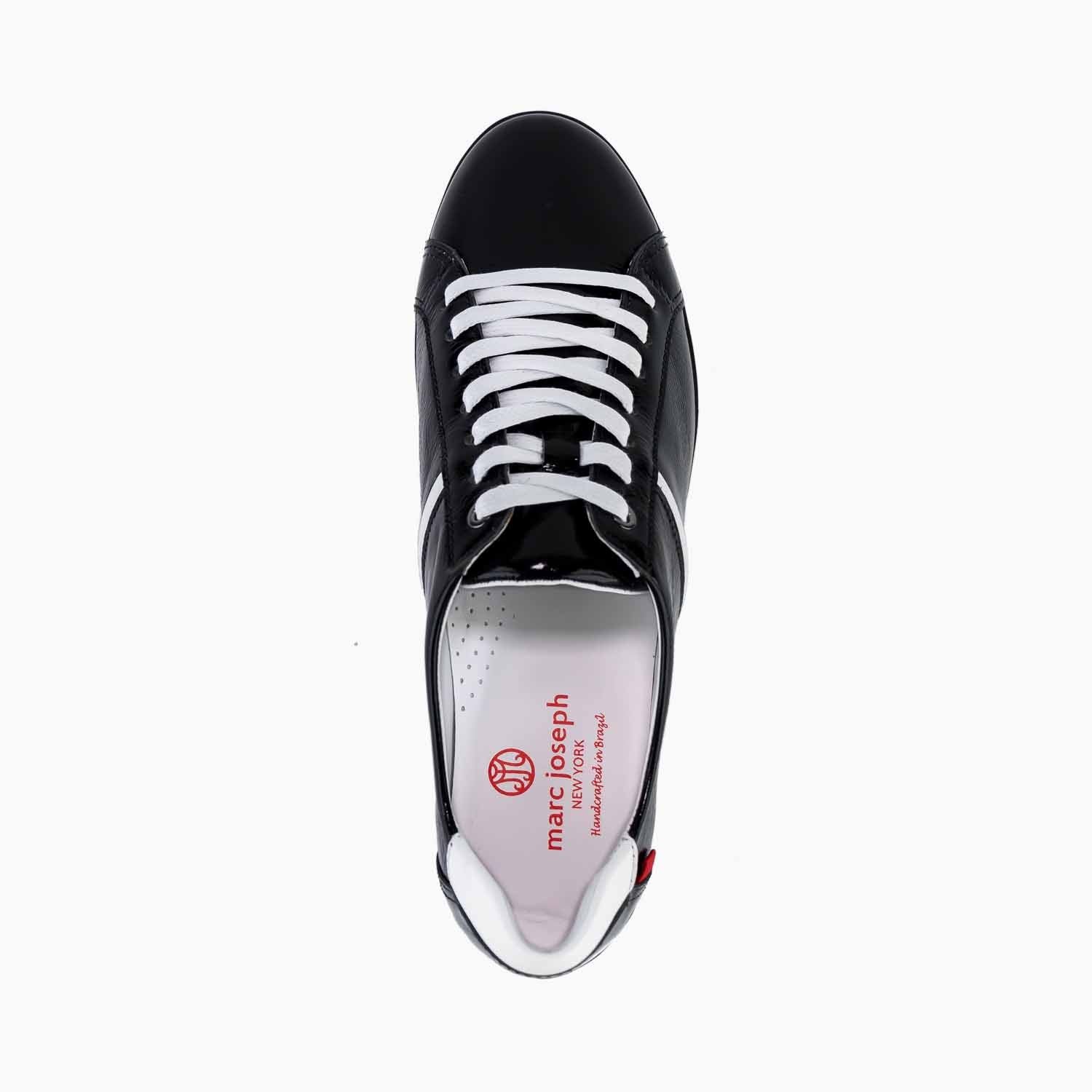 #color_Black & White Patent