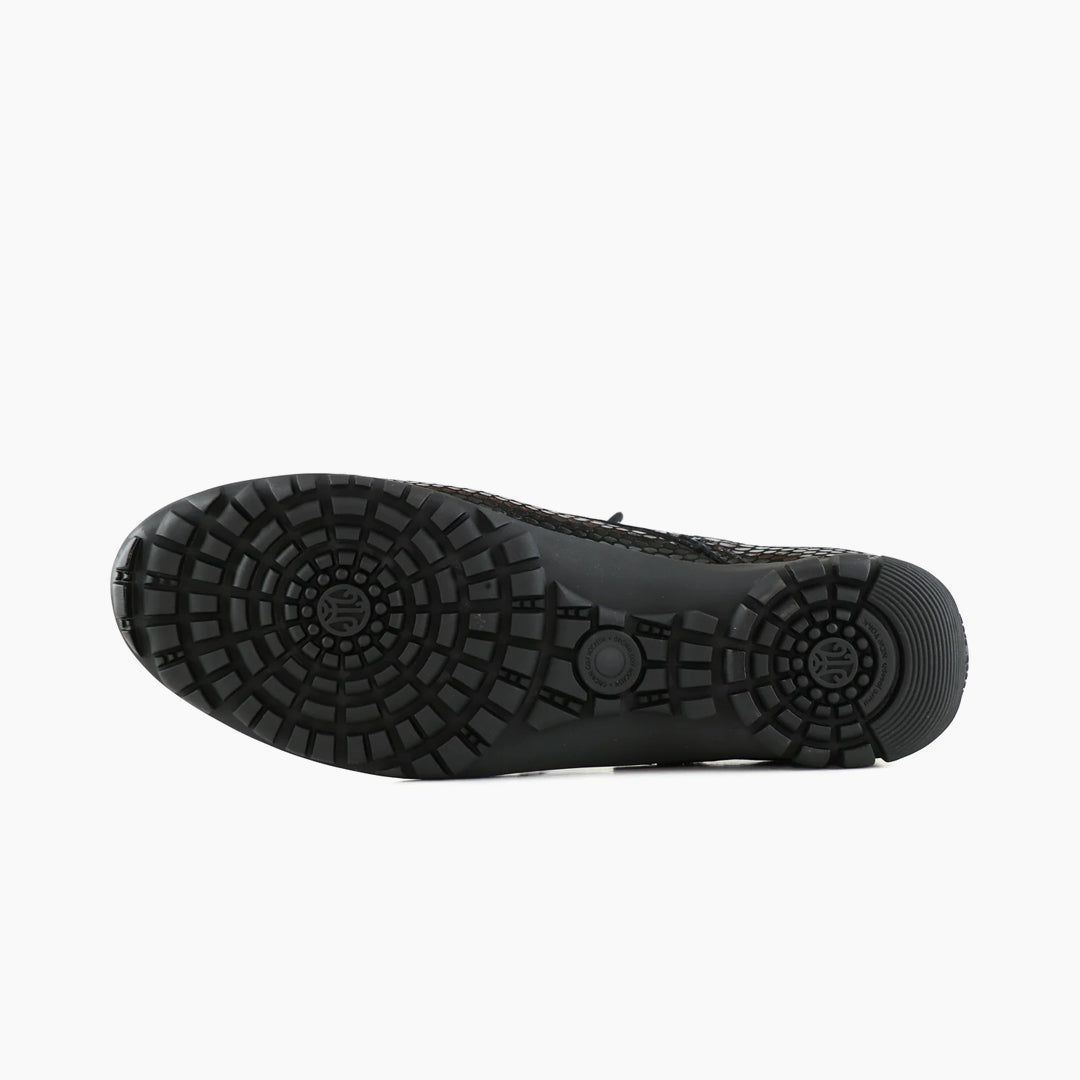 #color_black snake