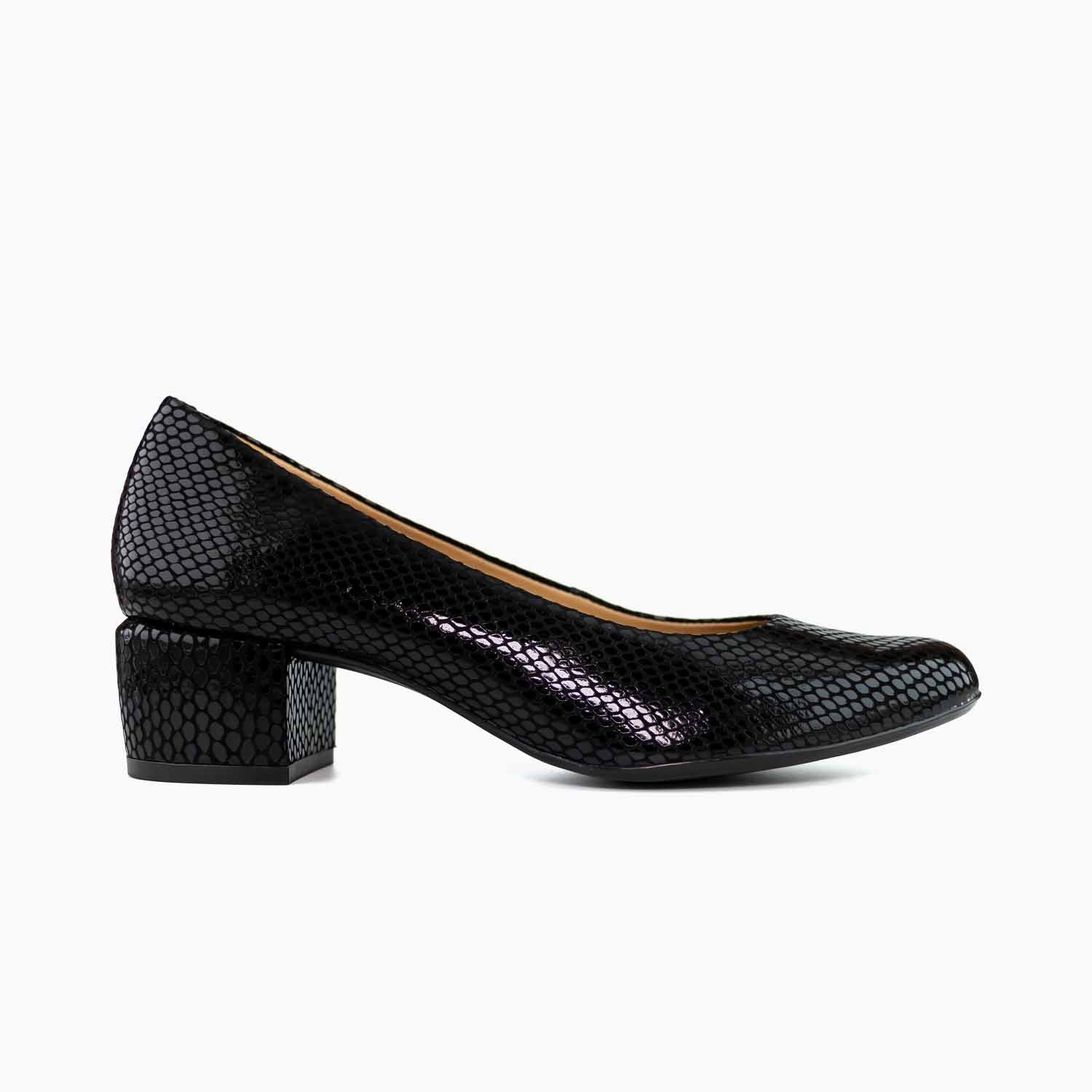 #color_Black Snake