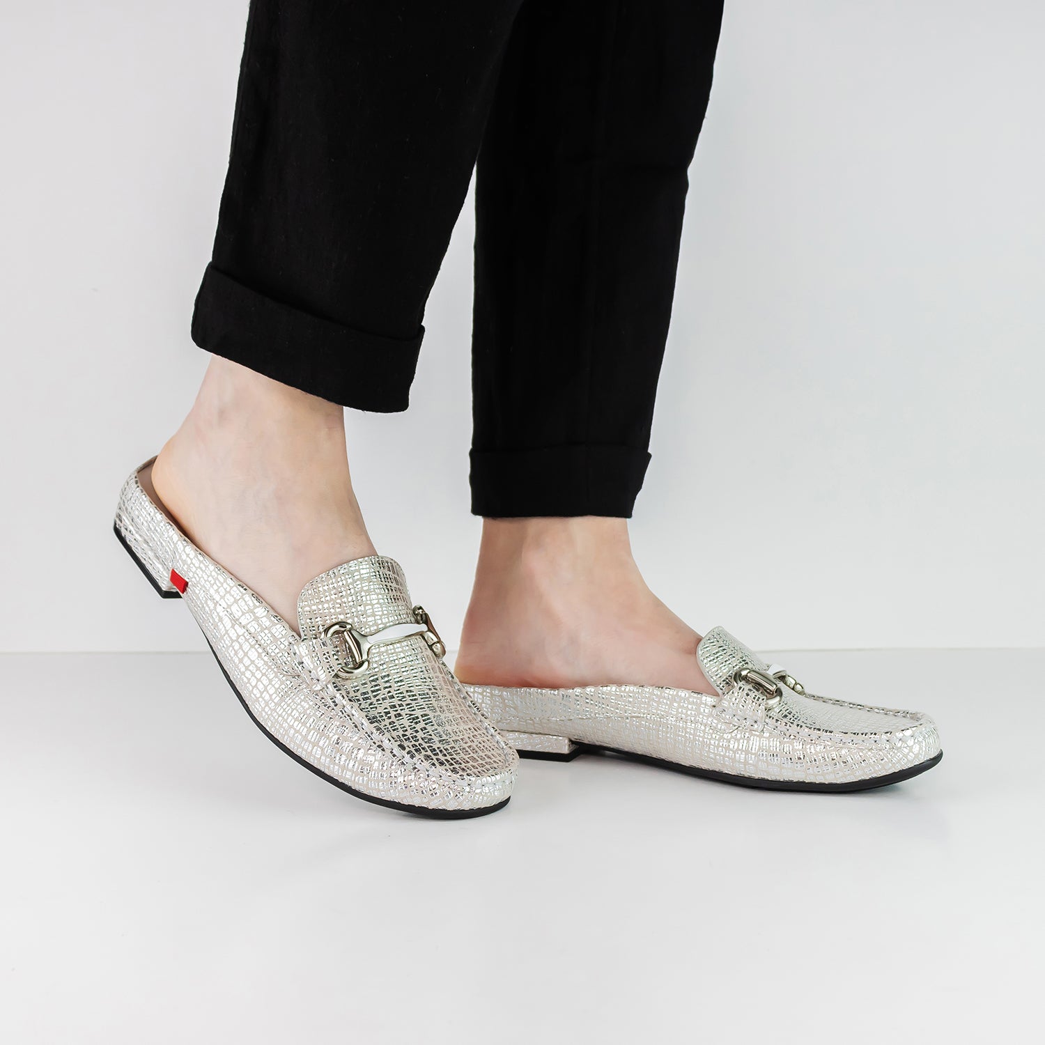 Grand St Mule, Women